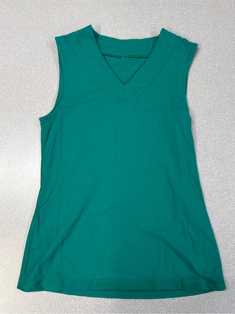 Lululemon V-Neck Emerald Green Sleeveless Tank Top